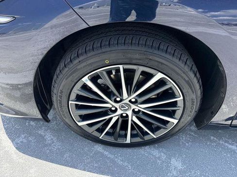 Certified 2024 Lexus ES 350 w/ Premium Package FWD image 10