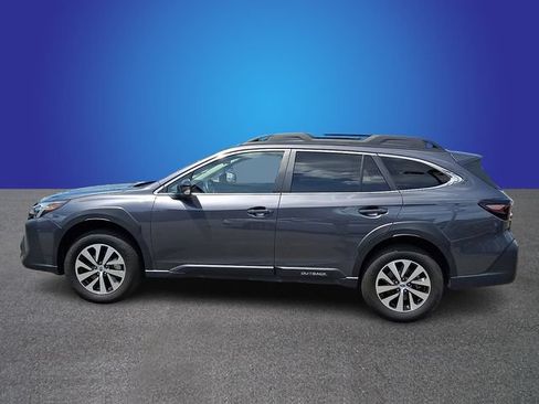 Certified 2025 Subaru Outback Premium AWD/4WD image 7
