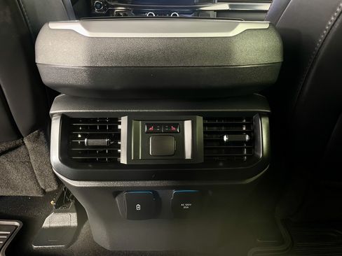 Used 2025 Ford F150 Raptor AWD/4WD image 23