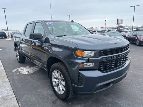 Used 2021 Chevrolet Silverado 1500 Custom w/ Safety Confidence Package image 4