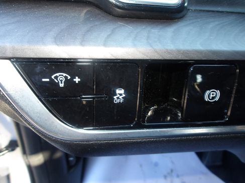 Used 2025 Kia Sportage X-Line image 17