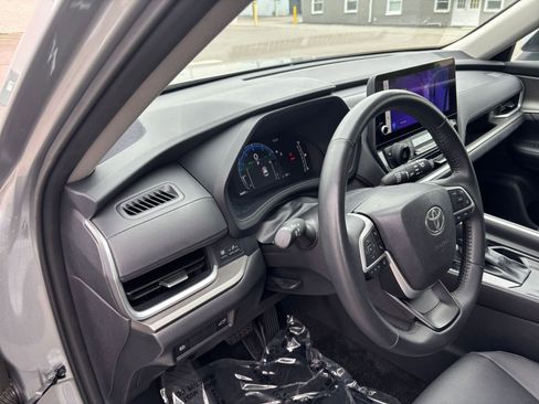 Used 2025 Toyota Grand Highlander FWD image 37