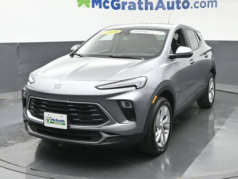 Used 2025 Buick Encore GX Preferred AWD/4WD image 20