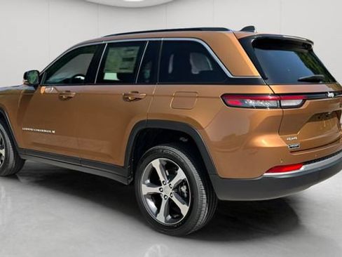 New 2026 Jeep Grand Cherokee Limited AWD/4WD image 8