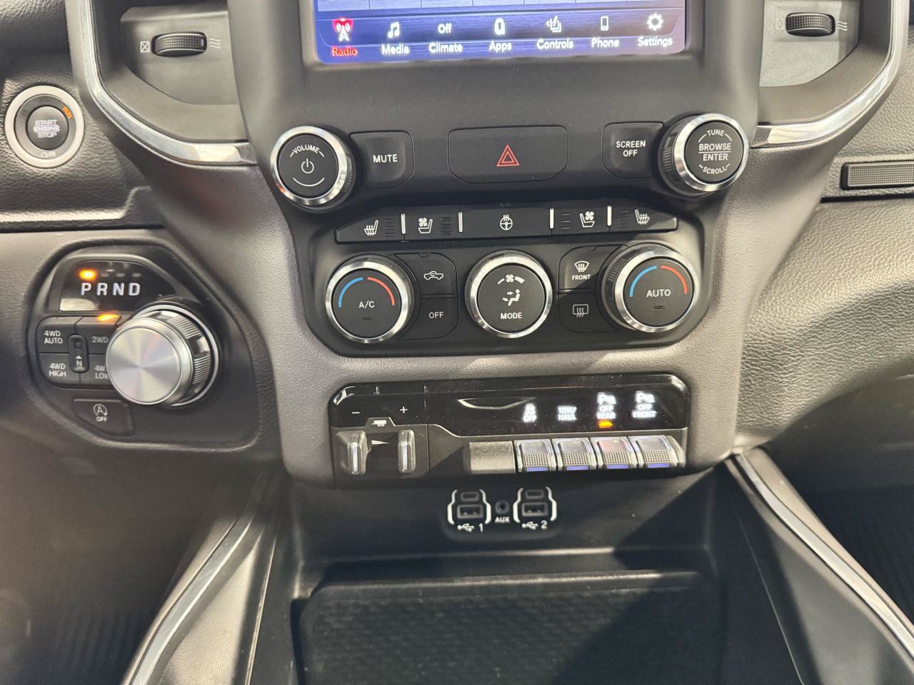 Used 2021 RAM 1500 Laramie w/ Sport Appearance Package AWD/4WD image 24