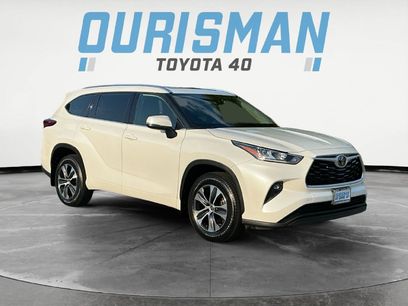 Used 2021 Toyota Highlander XLE