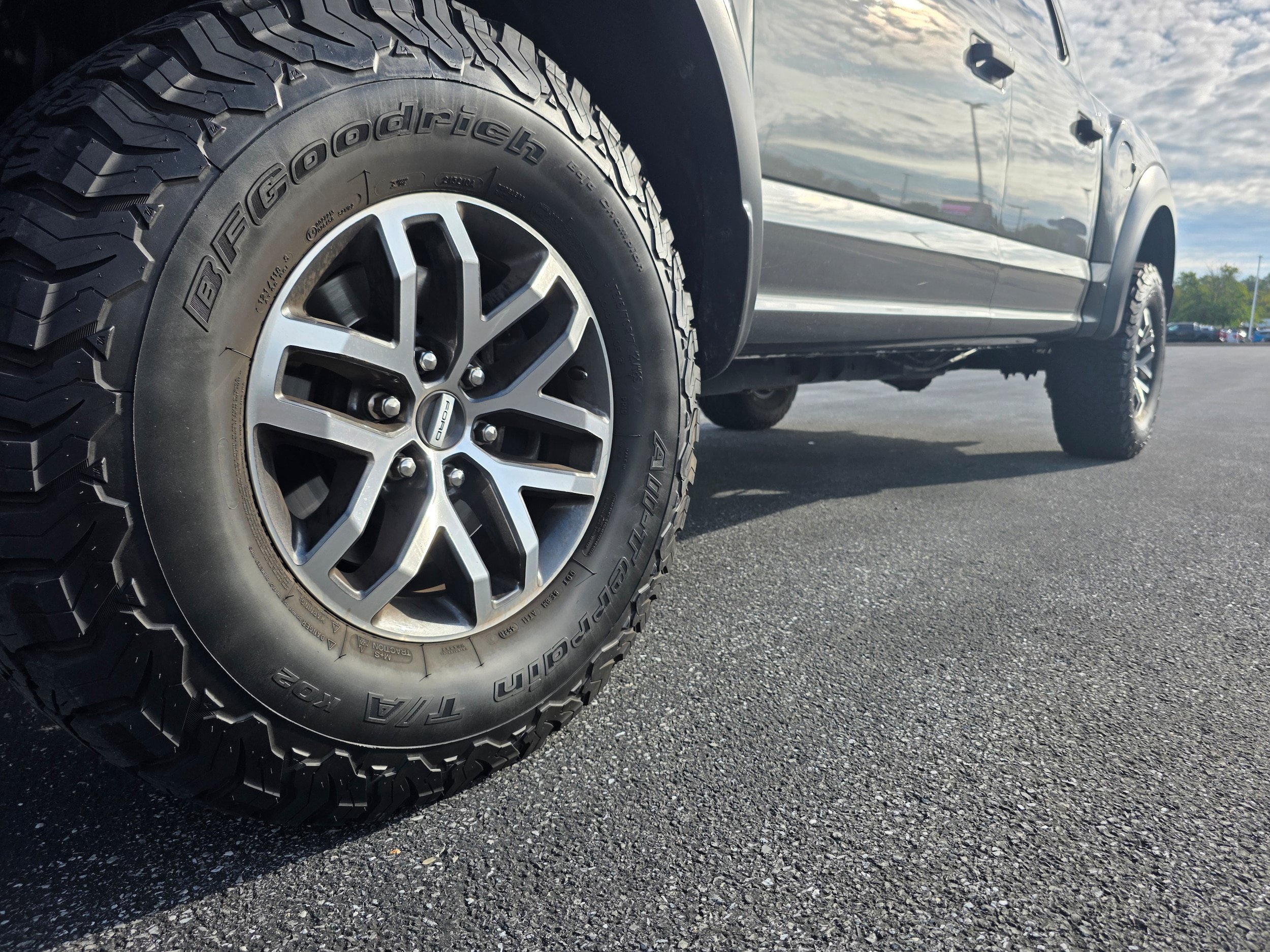 Used 2018 Ford F150 Raptor w/ Equipment Group 801A Mid AWD/4WD image 21