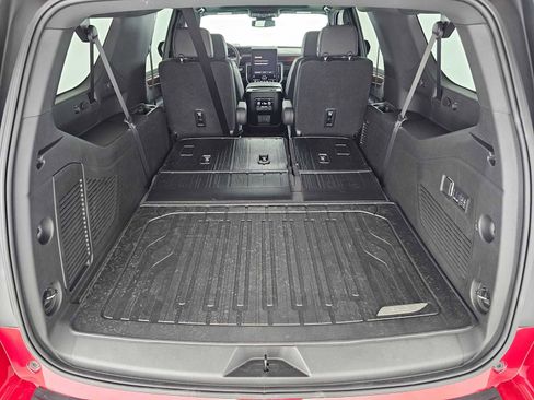 New 2025 GMC Yukon XL Denali w/ Sun & Power Step Package image 16