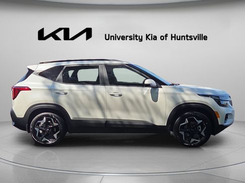New 2026 Kia Seltos S FWD image 8