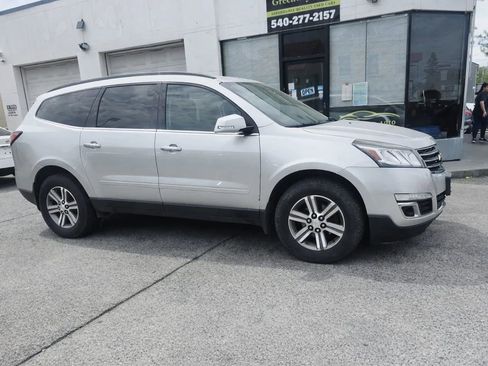 Used 2016 Chevrolet Traverse LT AWD/4WD image 9