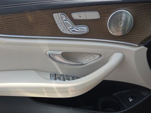 Used 2022 Mercedes-Benz E 350 4MATIC Sedan image 19