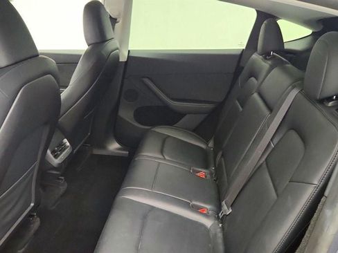 Used 2023 Tesla Model Y Long Range AWD/4WD image 25