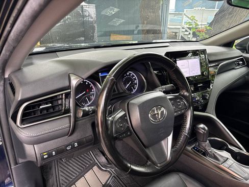 Used 2022 Toyota Camry SE FWD image 16