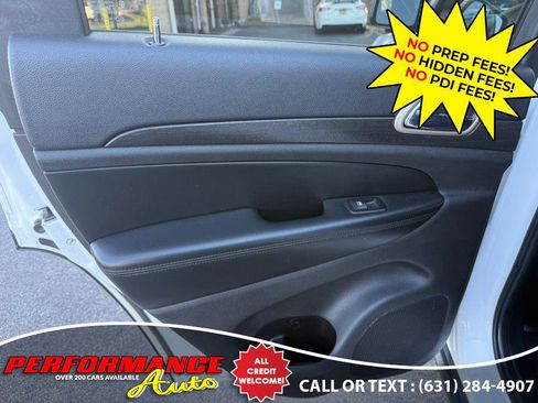 Used 2015 Jeep Grand Cherokee Laredo w/ Quick Order Package 23E AWD/4WD image 25