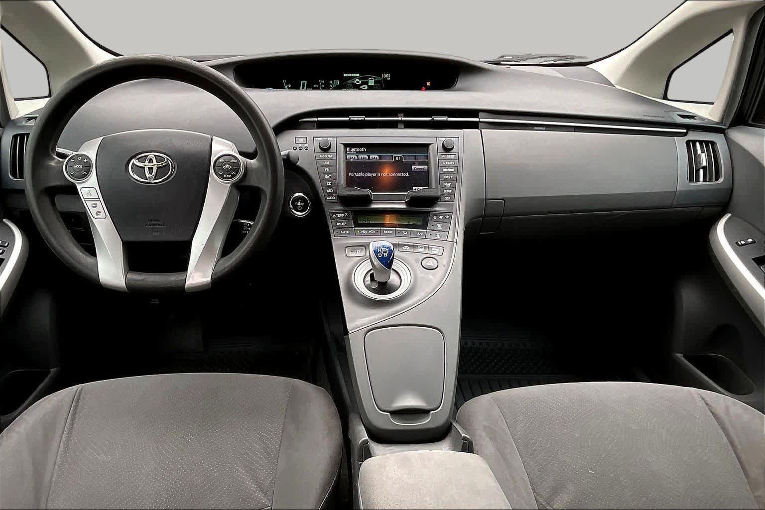 Used 2010 Toyota Prius Three w/ Solar Roof Pkg FWD image 15