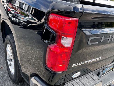 Used 2023 Chevrolet Silverado 1500 LT RWD image 28