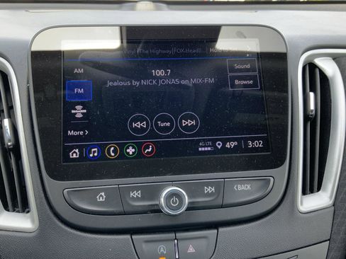 Used 2024 Chevrolet Malibu LT image 33