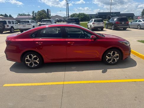 Used 2019 Kia Forte LXS FWD image 2