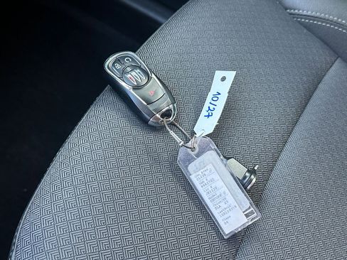 Used 2025 Buick Encore GX Preferred image 18