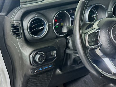Used 2023 Jeep Wrangler Unlimited Sahara w/ Dual Top Group AWD/4WD image 16
