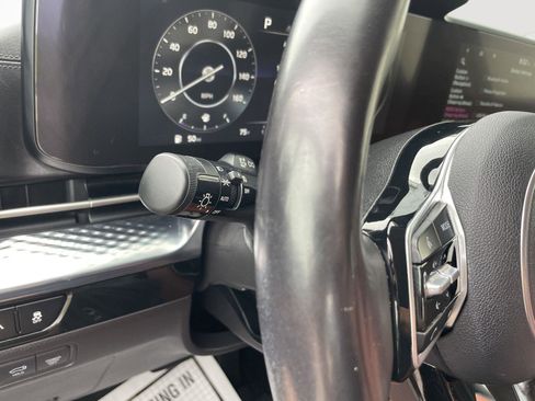 Used 2022 Kia Carnival SX Prestige FWD image 19