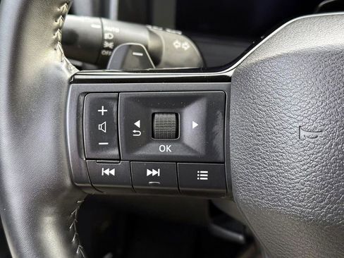 Certified 2025 Nissan Rogue SL w/ Tech Package image 24