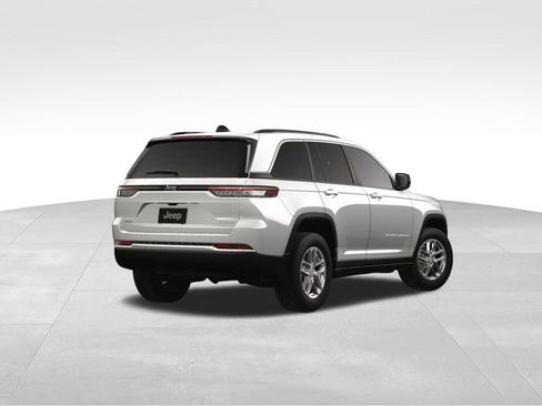 New 2025 Jeep Grand Cherokee Laredo X w/ Luxury Tech Group I AWD/4WD image 6