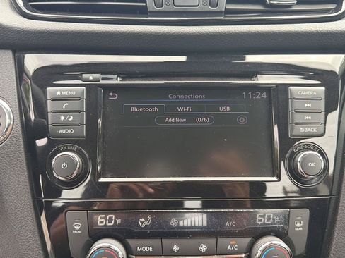 Used 2019 Nissan Rogue Sport SV AWD/4WD image 20
