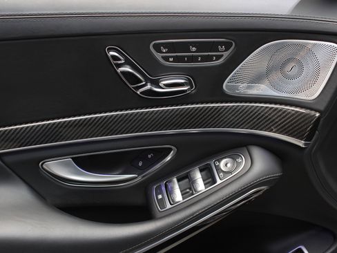 Used 2017 Mercedes-Benz S 63 AMG AMG S 63 Carbon Fiber Exterior w/ Carbon Fiber Exterior Package image 59