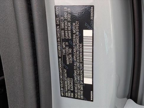 New 2026 Volvo XC60 T8 Plus w/ Protection Package Premier image 19