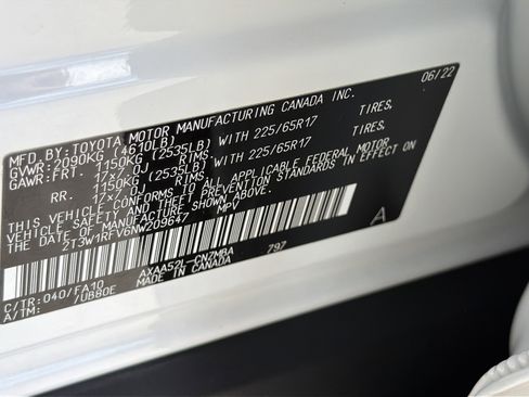 Used 2022 Toyota RAV4 XLE image 35