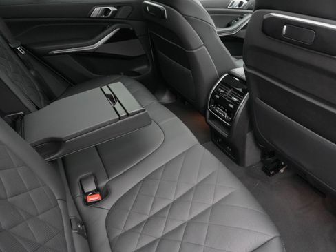 Used 2025 BMW X5 xDrive40i image 35