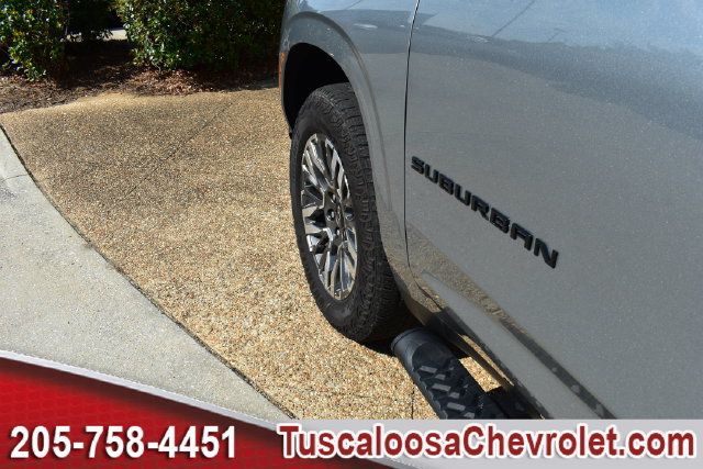 Used 2025 Chevrolet Suburban Z71 w/ Comfort Package AWD/4WD image 20