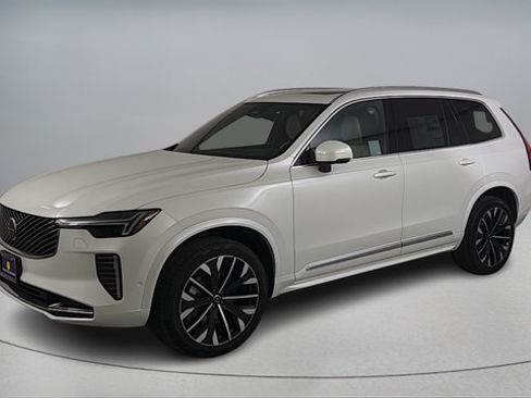 Certified 2026 Volvo XC90 B6 Ultra w/ Protection Package AWD/4WD image 8