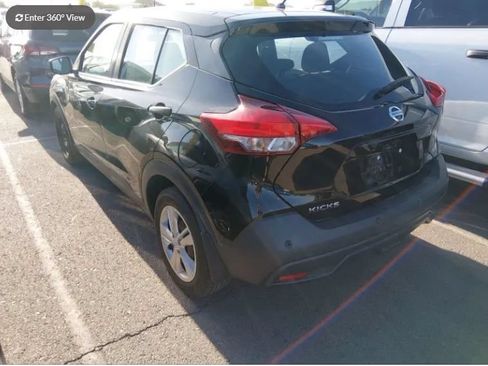 Used 2020 Nissan Kicks S FWD image 3