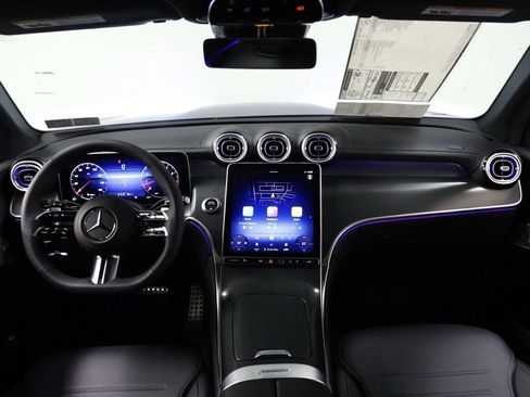 New 2025 Mercedes-Benz GLC 300 4MATIC image 12