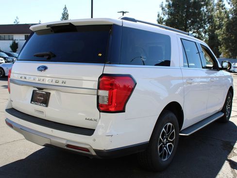 Used 2023 Ford Expedition Max XLT image 38
