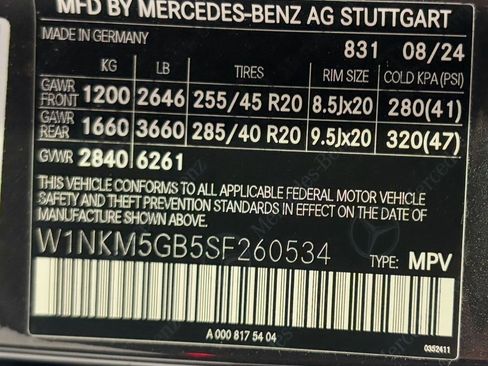 Used 2025 Mercedes-Benz GLC 350e 4MATIC w/ AMG Line image 40