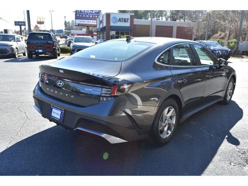 Used 2025 Hyundai Sonata SE image 5