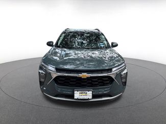 Used 2025 Chevrolet Trax LT FWD video 2