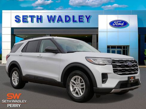 New 2026 Ford Explorer Active image 8