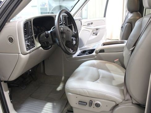 Used 2006 GMC Sierra 2500 SLT w/ Onstar Plus Package image 14