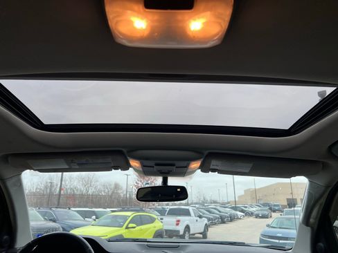 Used 2016 Toyota Tundra Platinum image 21