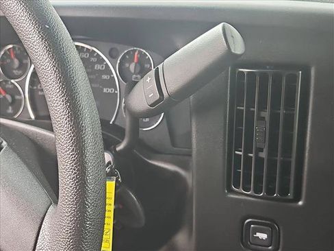 Used 2023 Chevrolet Express 3500 LS RWD image 16