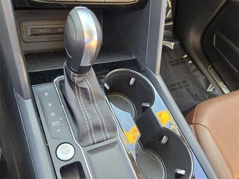 Used 2022 Volkswagen Atlas SE image 24