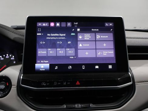 Used 2022 Jeep Compass Limited image 25