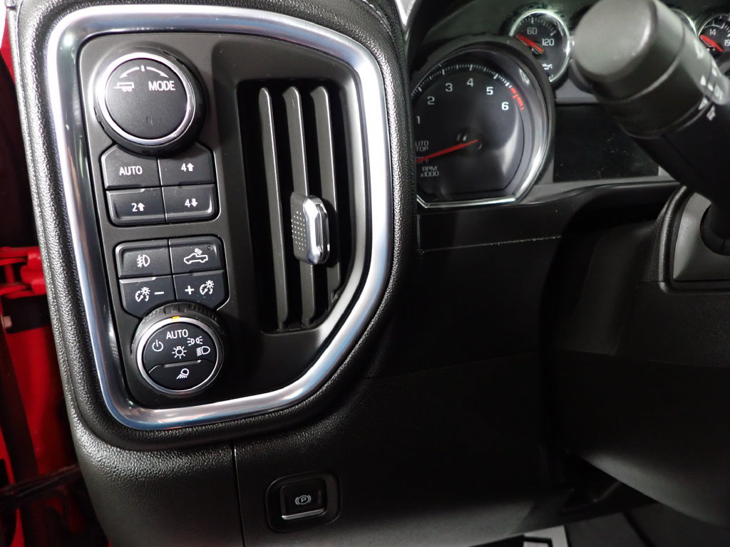 Used 2021 Chevrolet Silverado 1500 RST w/ Convenience Package II AWD/4WD image 24