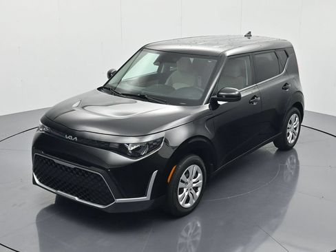 Used 2024 Kia Soul LX FWD image 28
