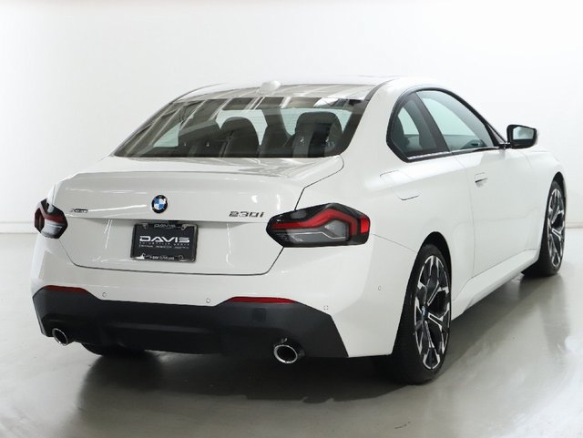 Used 2025 BMW 230i xDrive Coupe w/ Convenience Package AWD/4WD image 46
