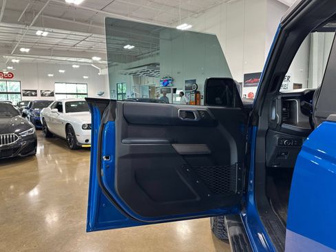 Used 2022 Ford Bronco Outer Banks w/ Sasquatch Package AWD/4WD image 12